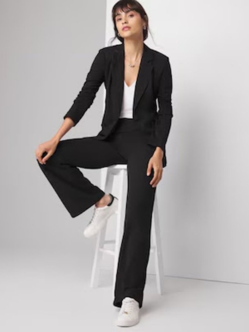 White House Black Market One Button Cinched Back Jacket Blazer- Black L
